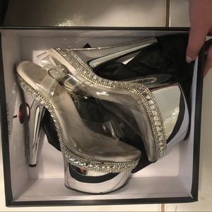 Pleaser Chrome Rhinestone Shoe Size 8